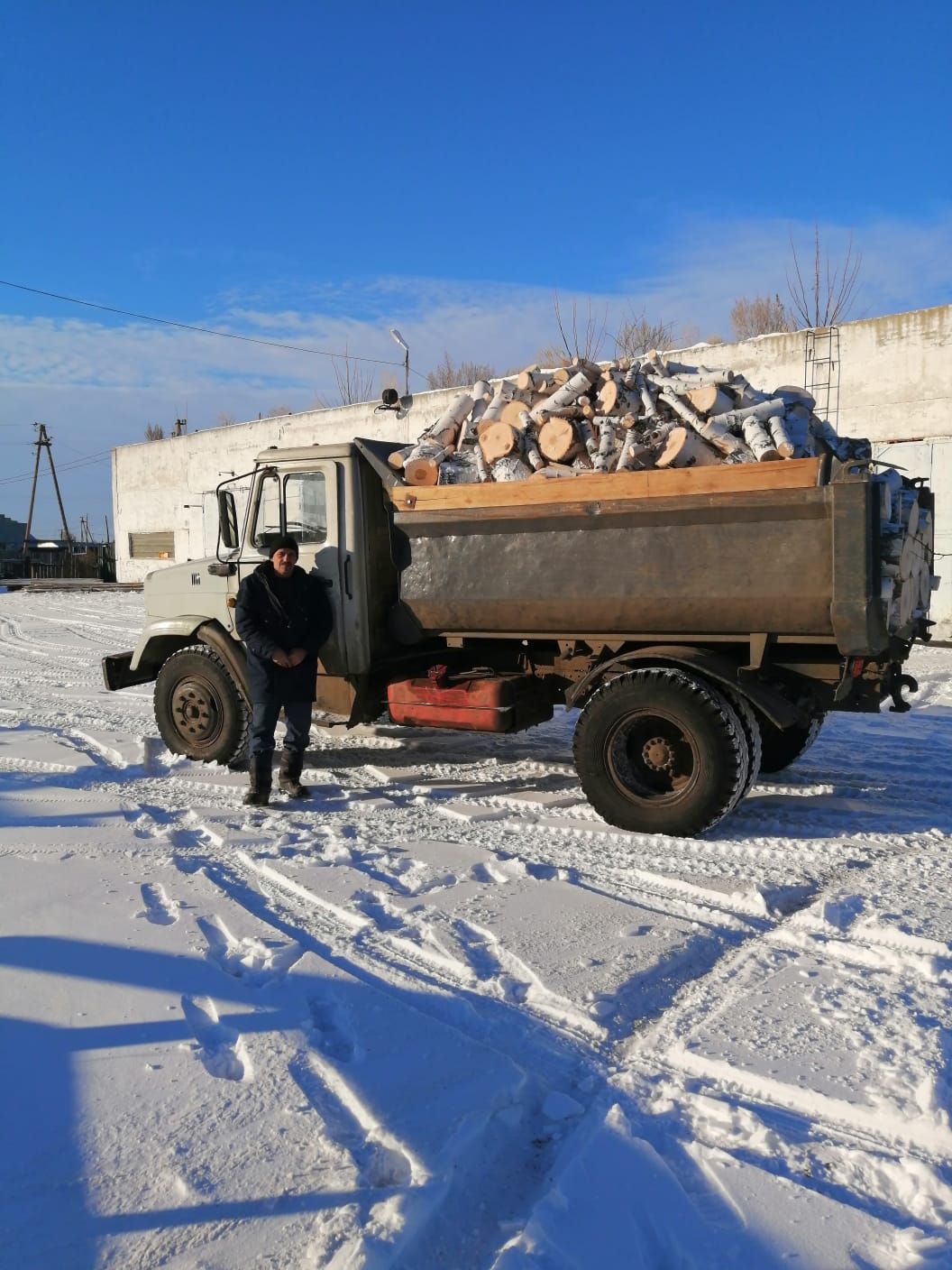 В Курганской области по поручению губернатора продолжают помогать семьям мобилизованных..