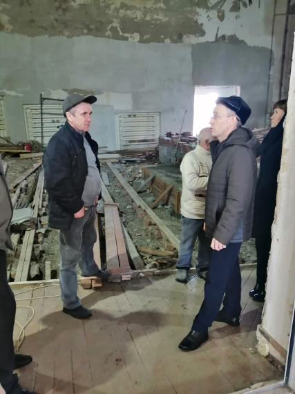 В 2022 году в рамках национального проекта «Культура» в с. Сафакулево начался ремонт здания Сафакулевского культурного центра..